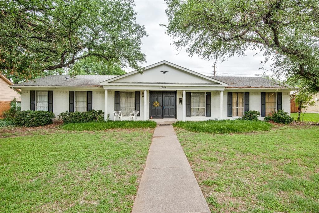 3843 Ridgeoak Way
