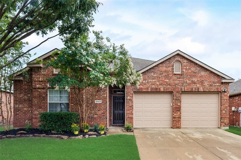 10422 Woodlands Trl
