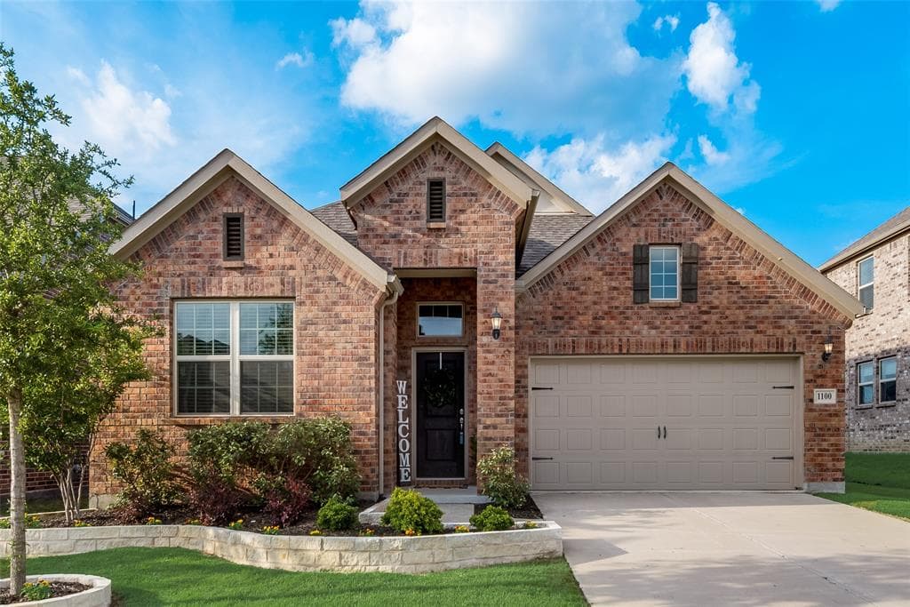 1100 Bluebird Way
