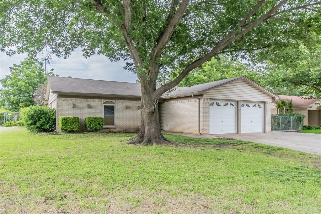 556 Fox Dr