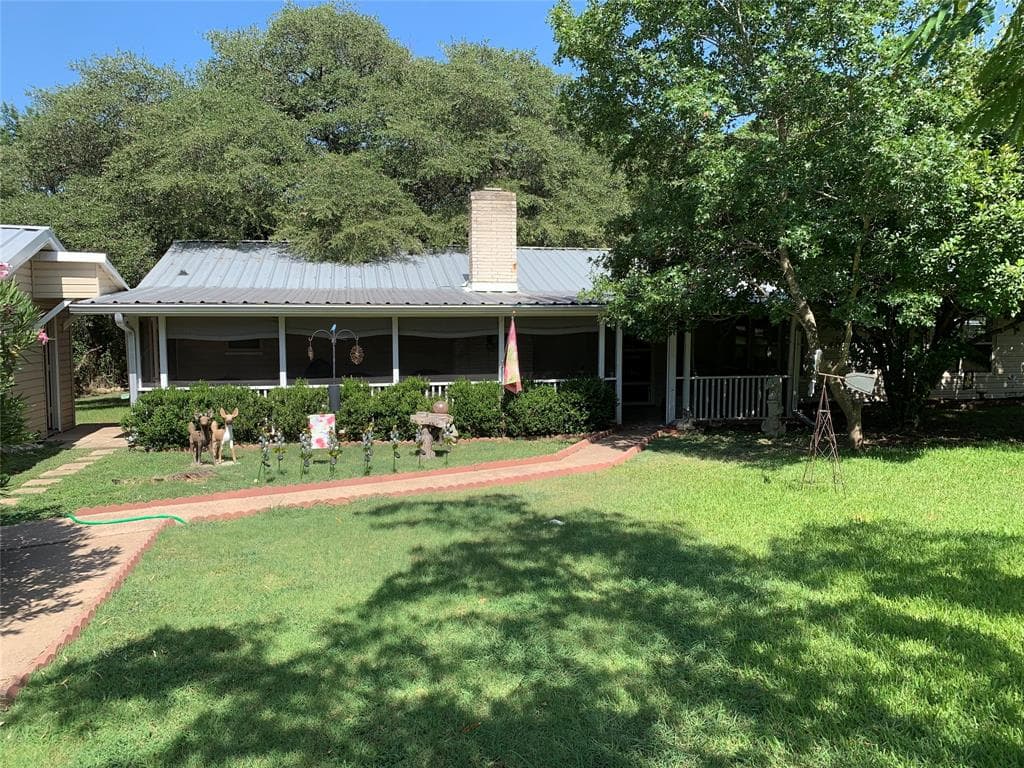 300 County Road 1744