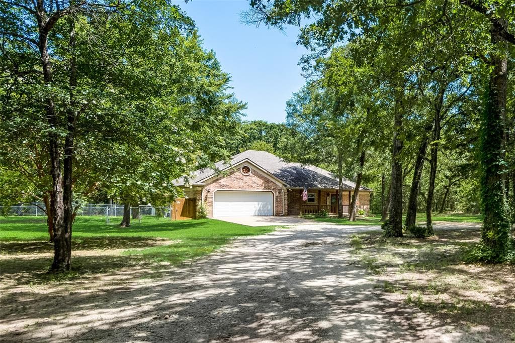 1115 County Road 2405