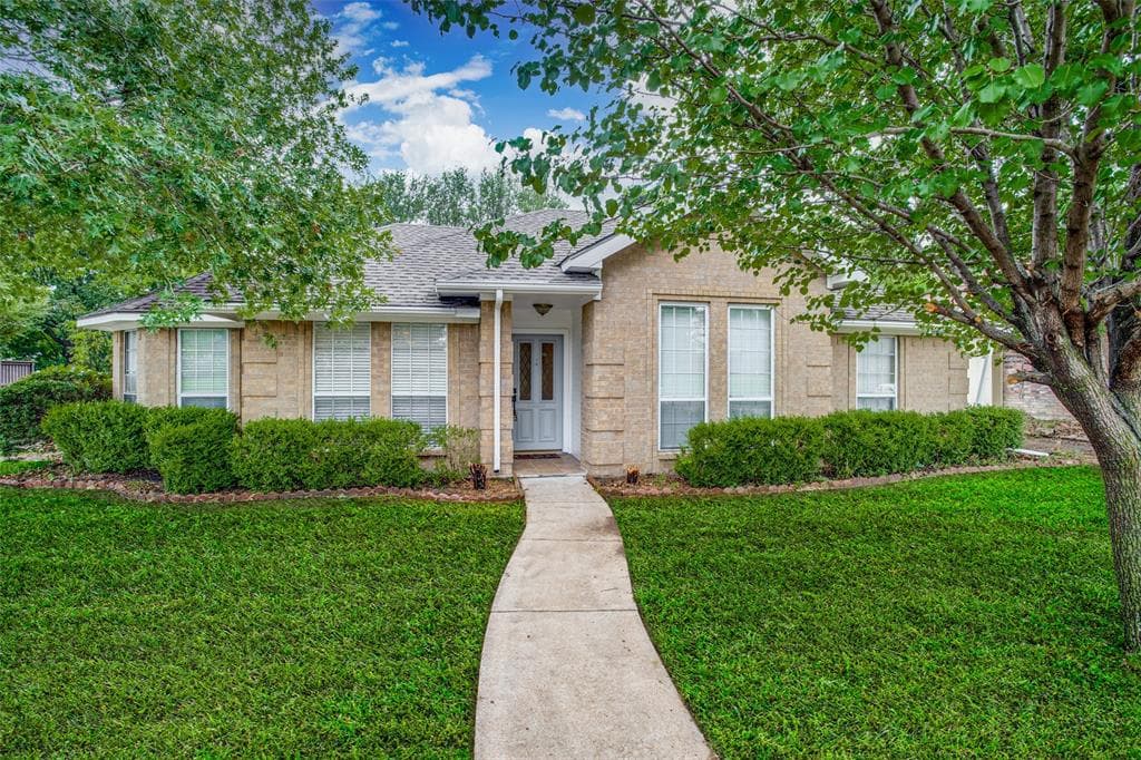 Main property image