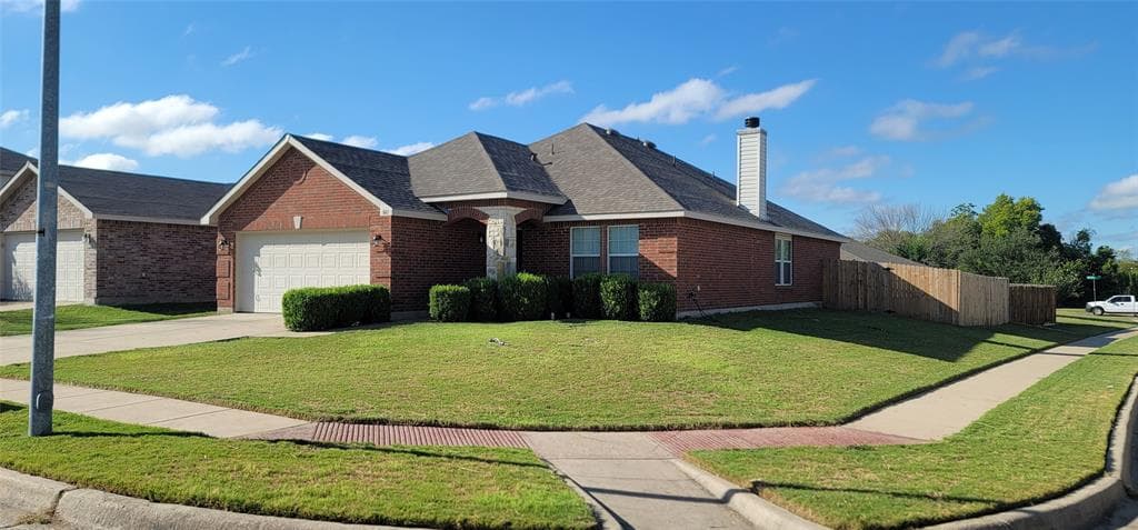 841 Crystal Dr