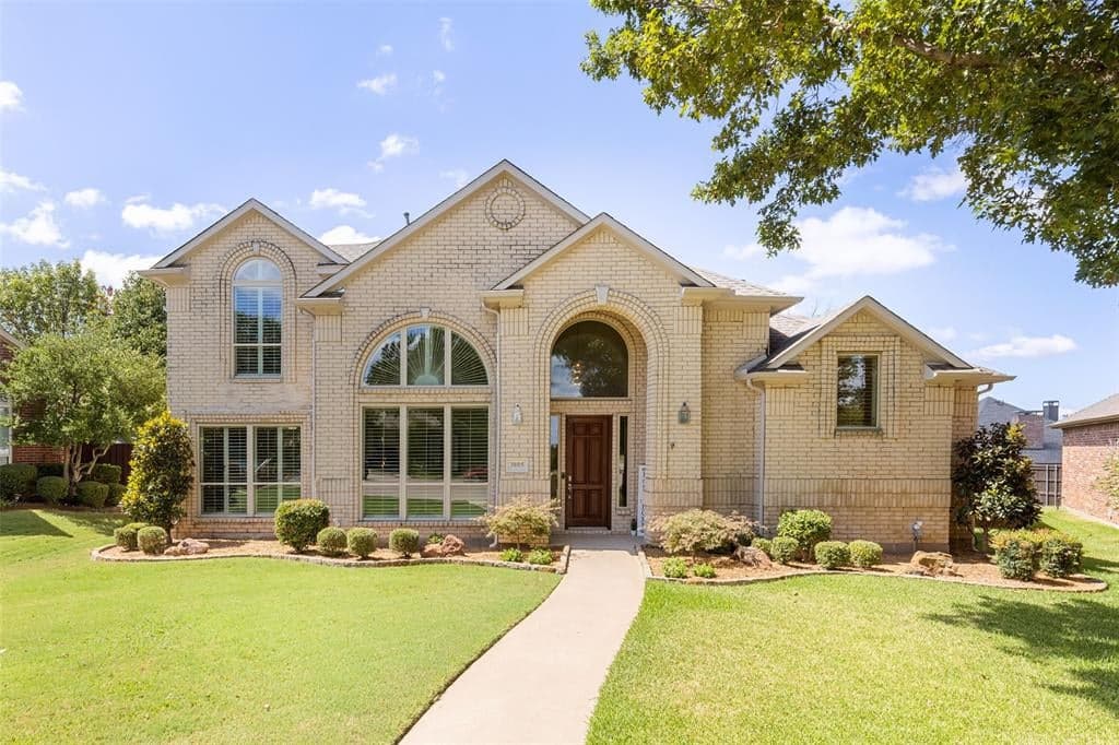 3805 Pinewood Cir