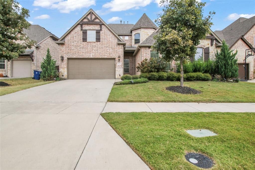 12926 Sellaronda Way