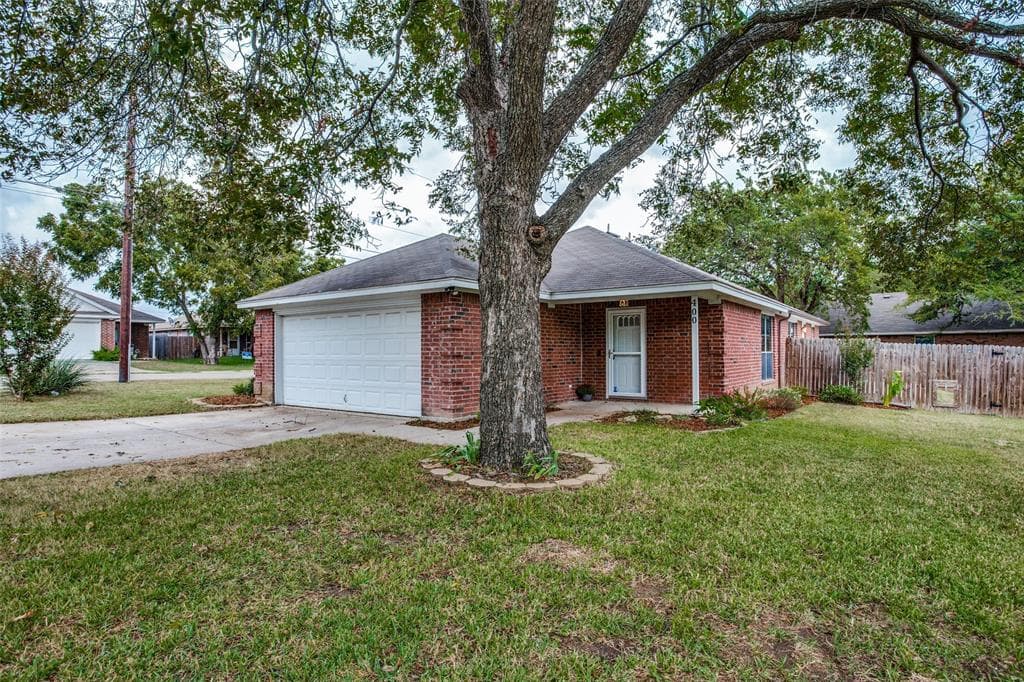 400 Grayson Ct