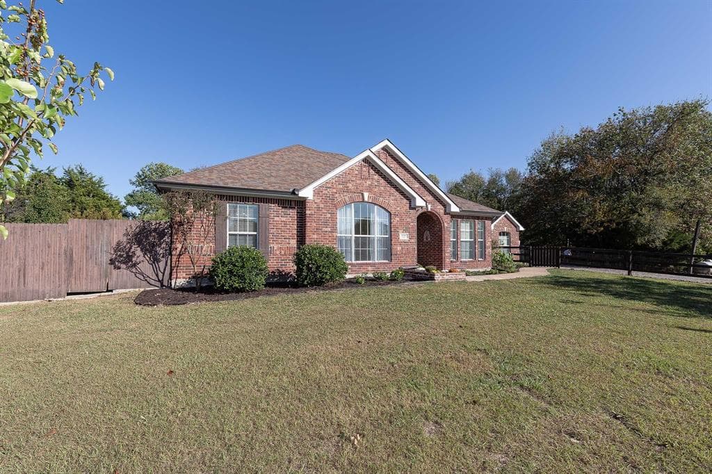 8188 Red Fox Rd