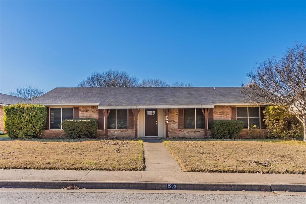 1509 Meadow Ct