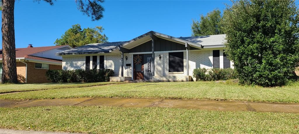 2305 Schirra Way