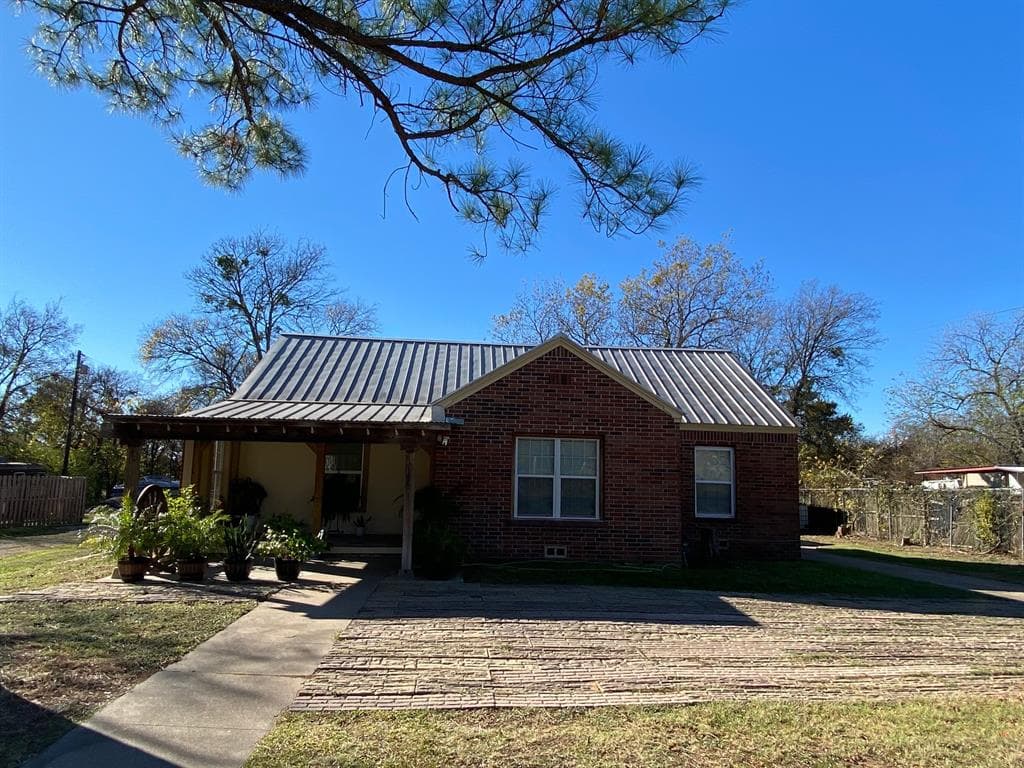 308 S Mockingbird Ln