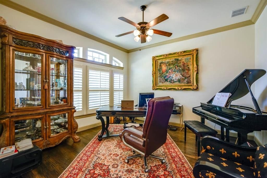 Gallery image 4