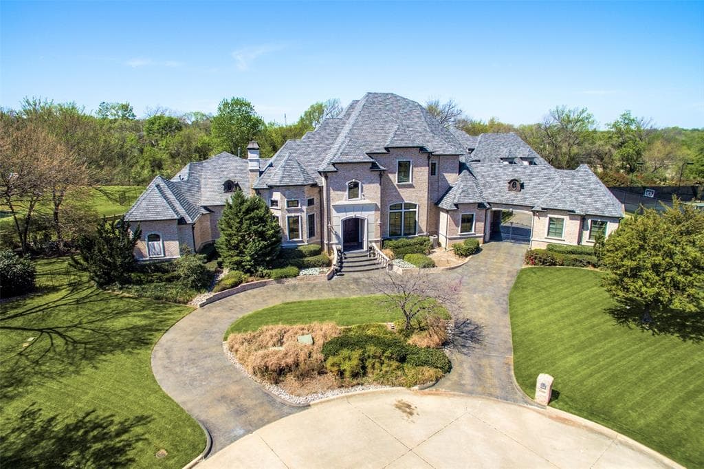 2500 Stone Haven Ct