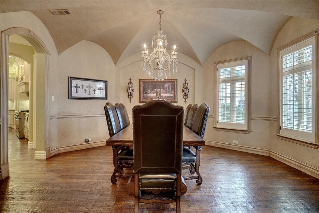 Gallery image 4