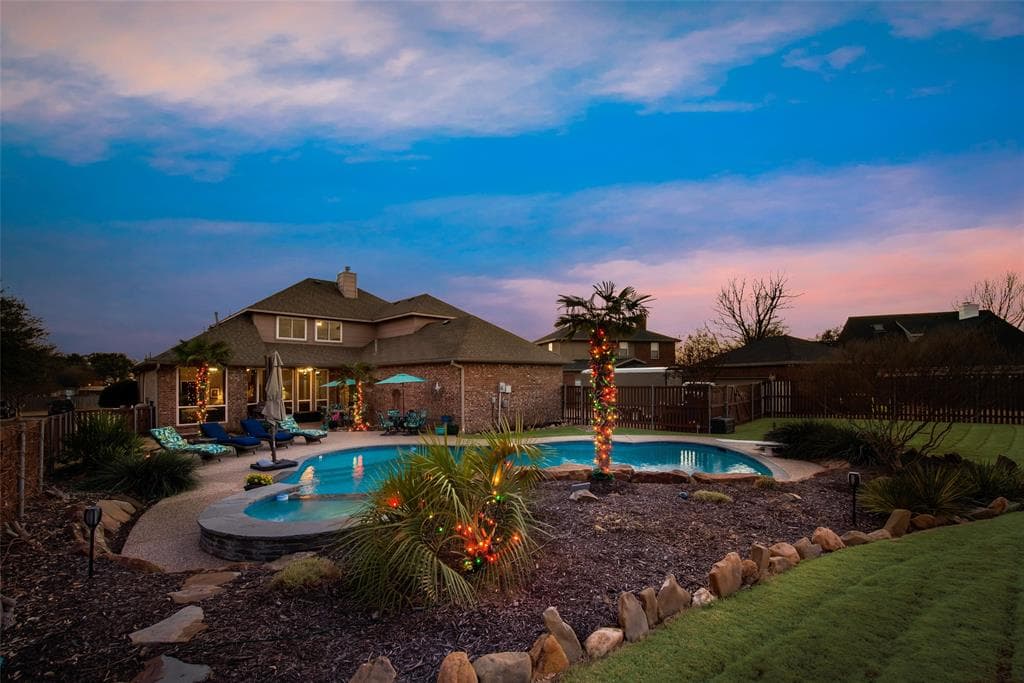 7132 Hunt Ln