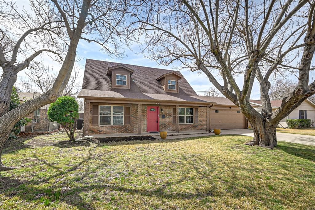 4701 Fawn Dr