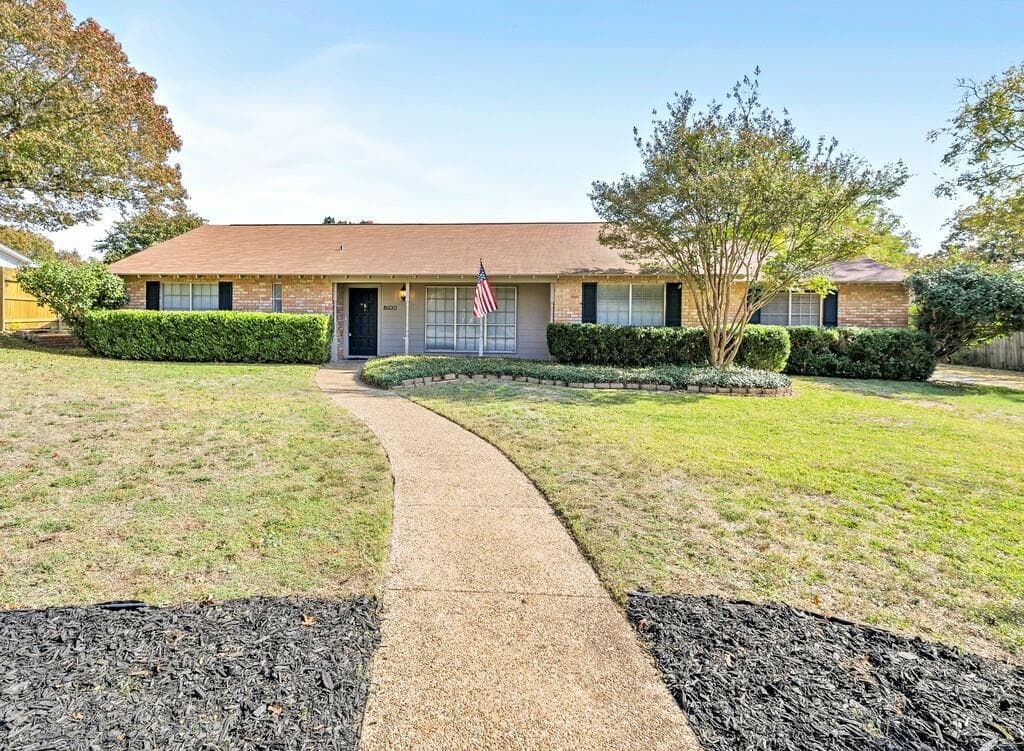 Main property image