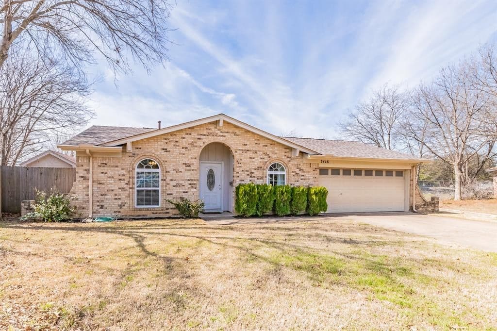 7416 Jade Cir