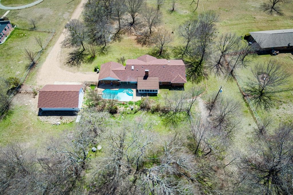 332 Hurricane Creek Ln