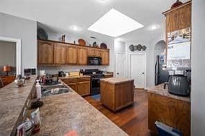 Gallery image 3