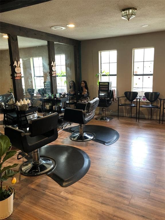 305 E Randol Mill Rd