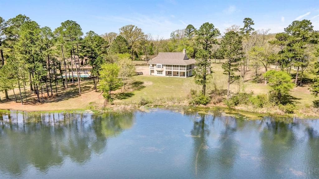 801 County Road 3271