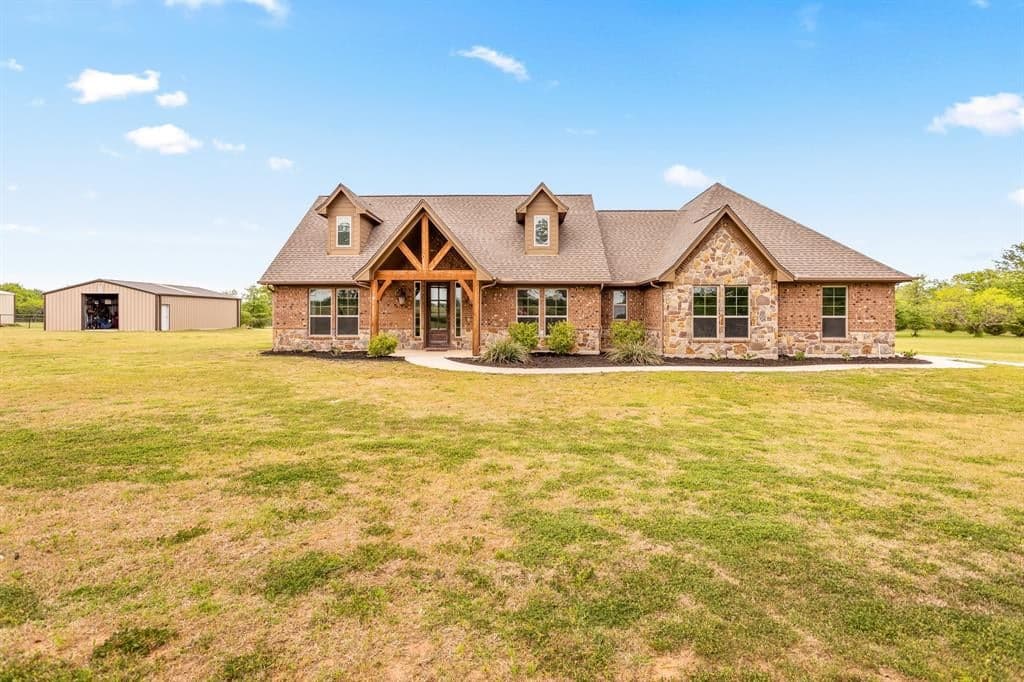 Main property image