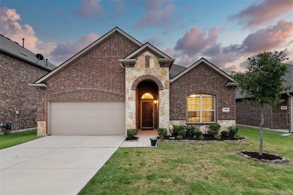 4408 Lakeview Dr