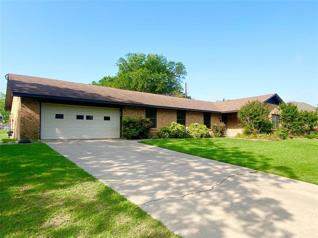 1428 Live Oak St