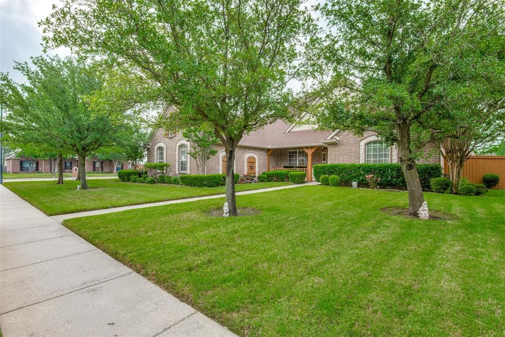 609 Cedar Dr