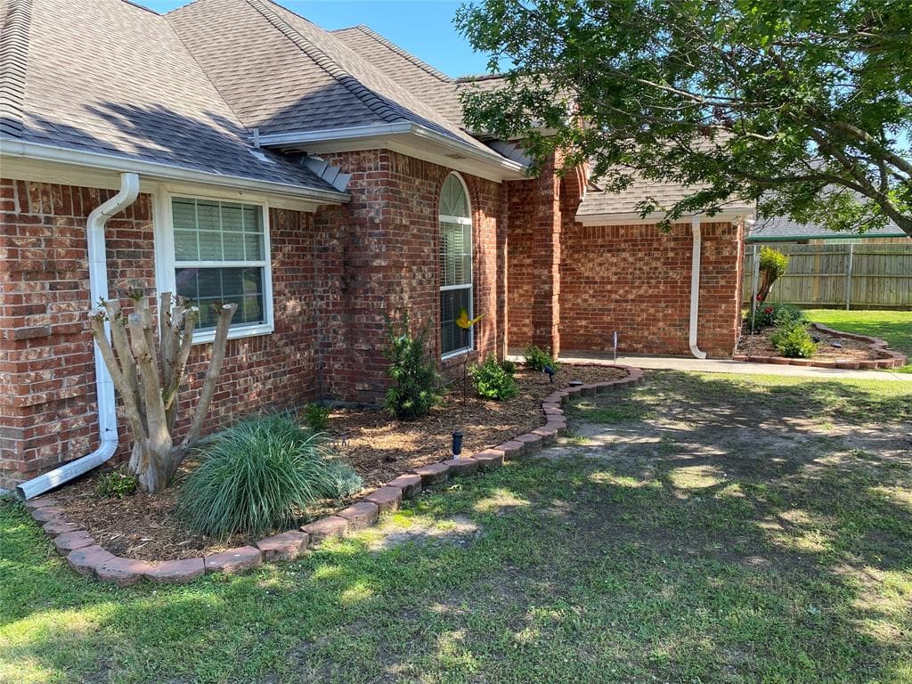2204 Canyon Cir