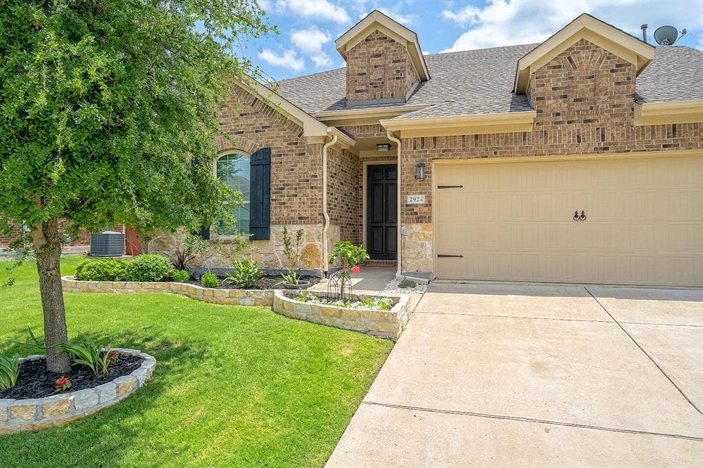 2924 Aurora Mist Dr