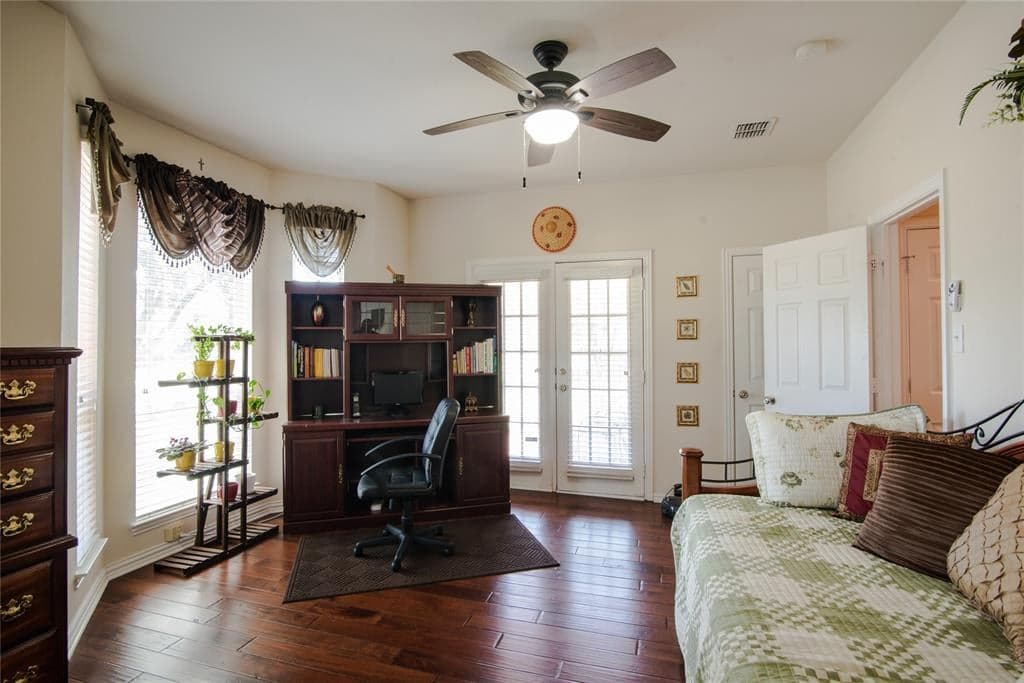 Gallery image 3