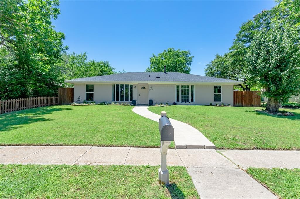2417 Roundrock Trl