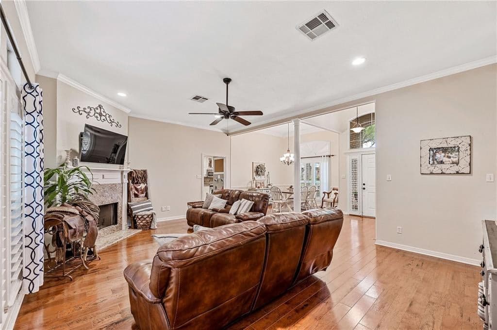Gallery image 4