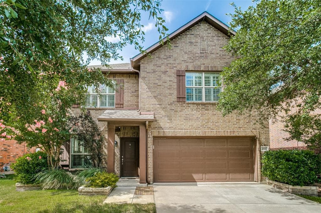 3841 Weatherstone Dr