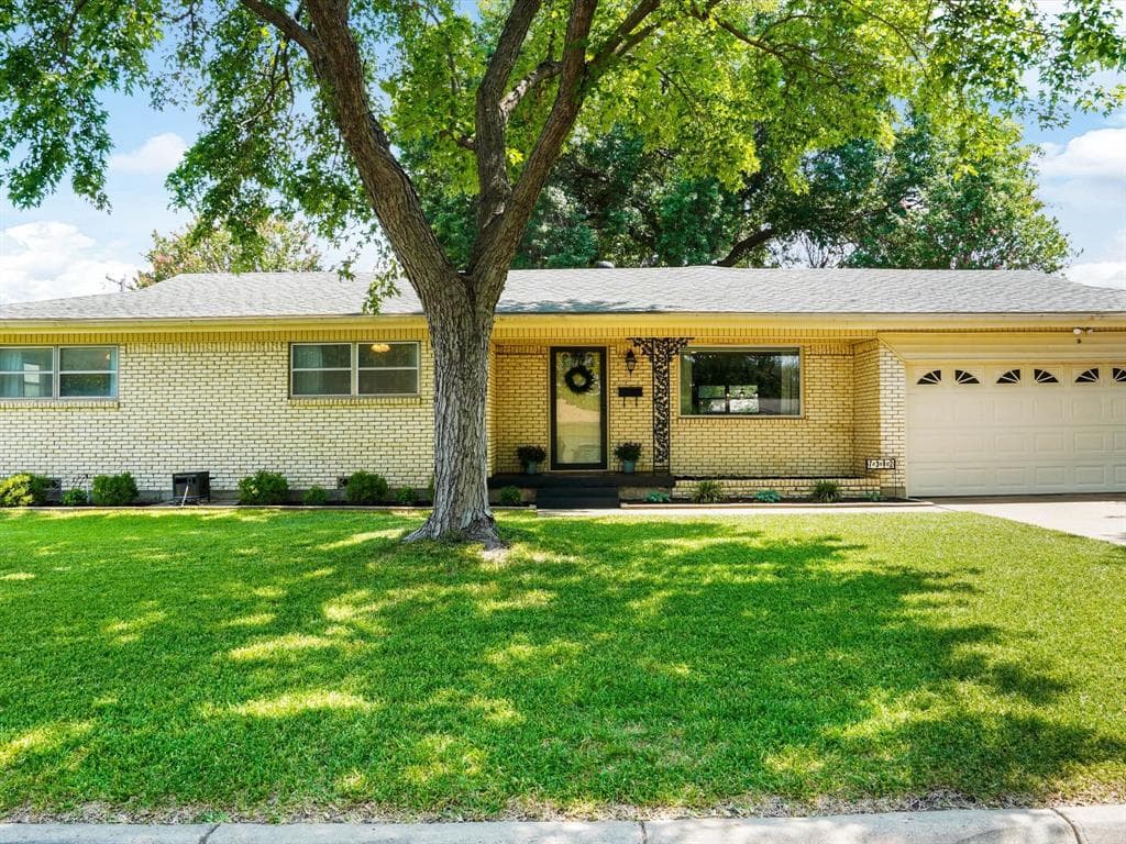 7312 Winnell Way