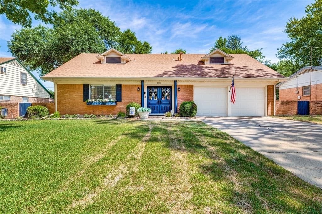 1401 Cherokee St