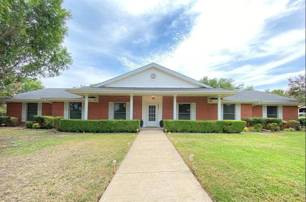 4606 Toler Rd