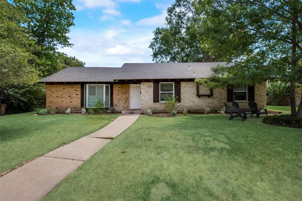 2652 Beechmont Dr