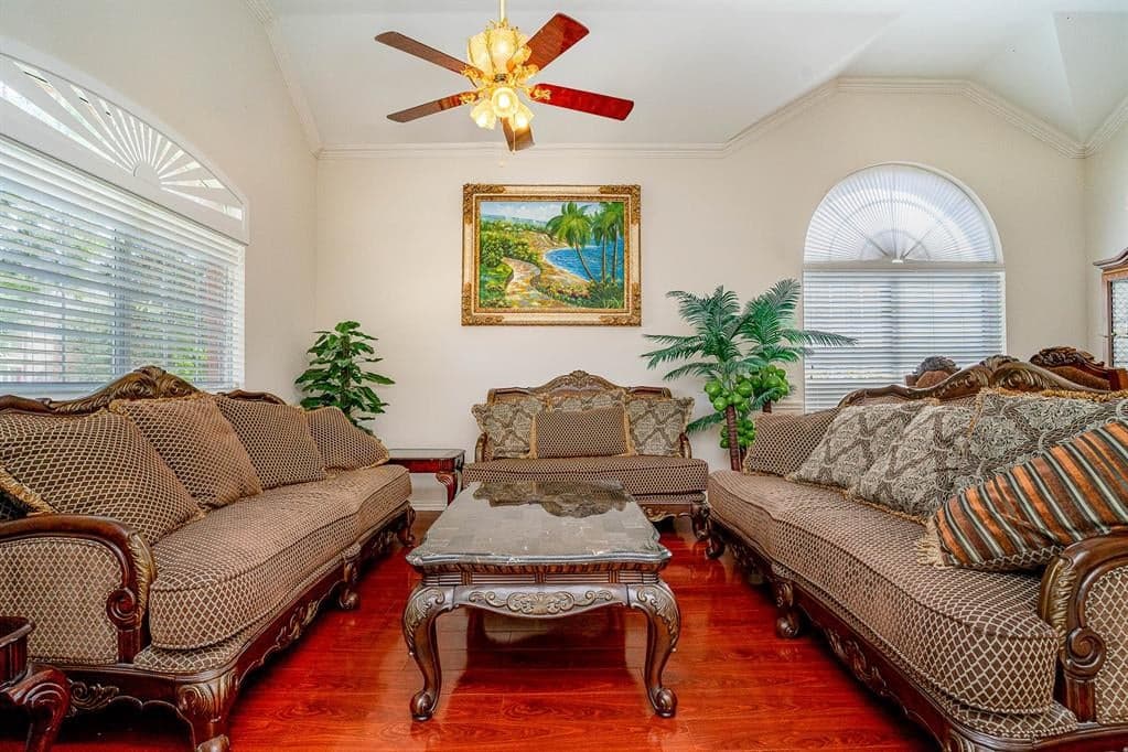 Gallery image 4