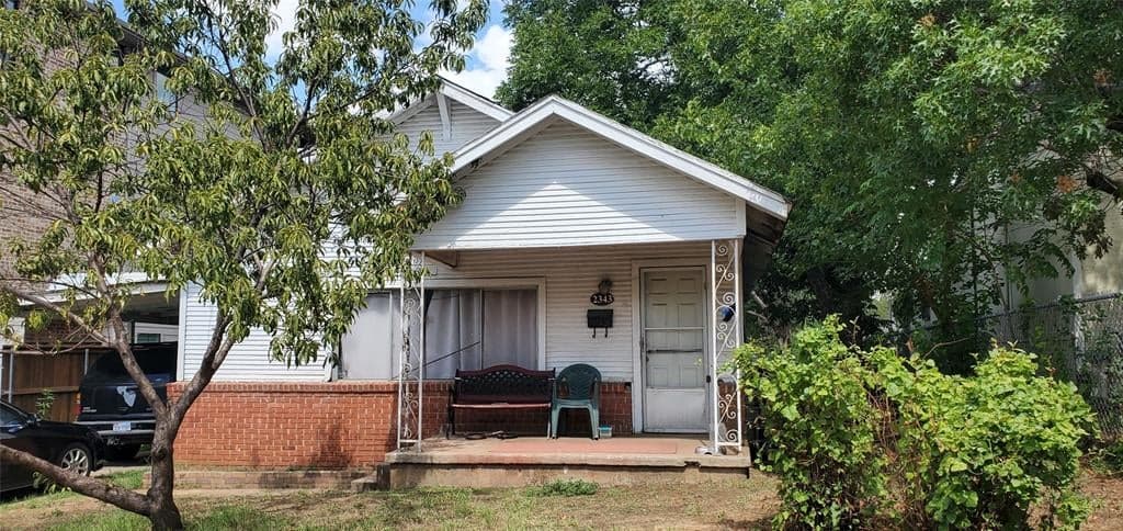 2343 Hondo Ave