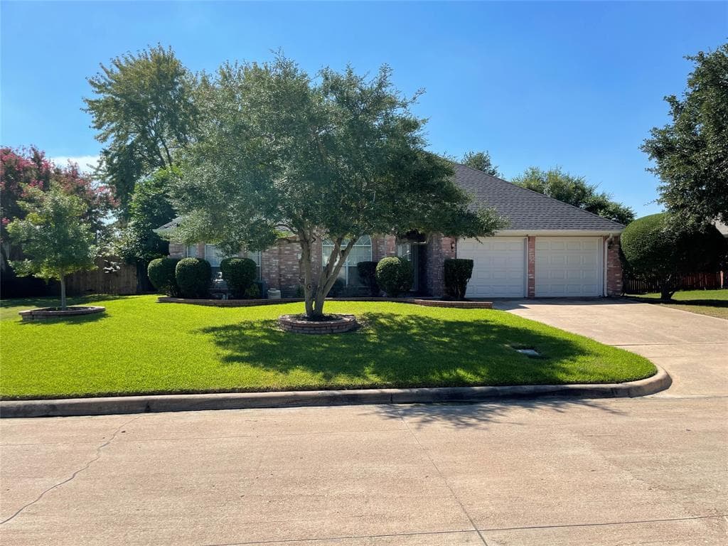 11 Monterey Dr