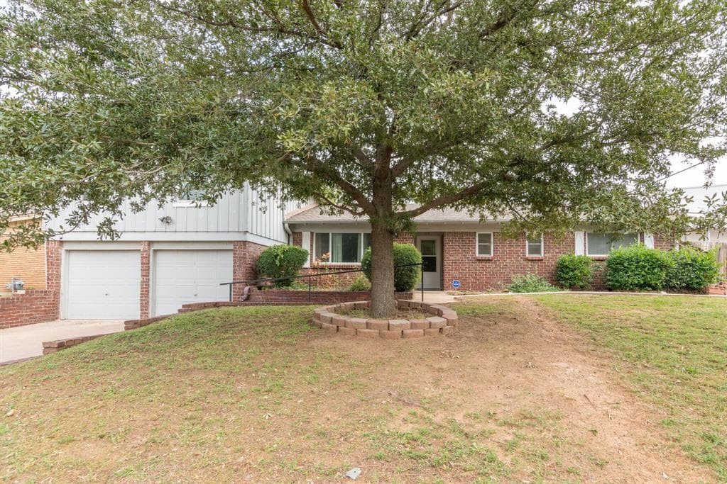 1316 Brookside Dr