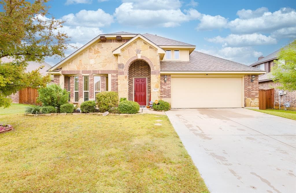 1182 Barberry Dr