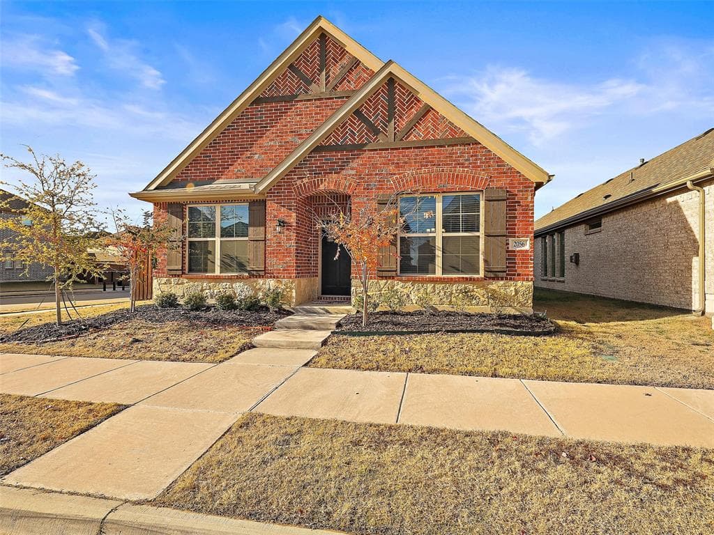 2056 Almassera Dr