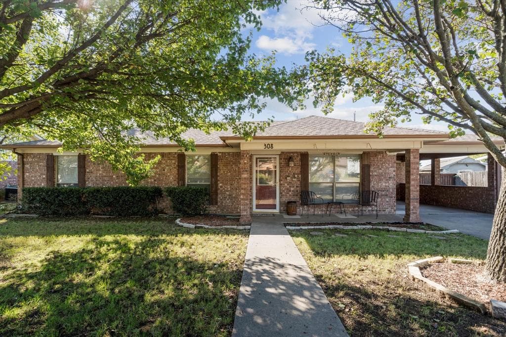 308 Tammy Ct