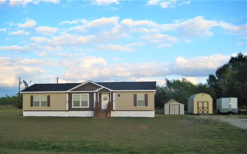 7425 Taylor Ranch Loop