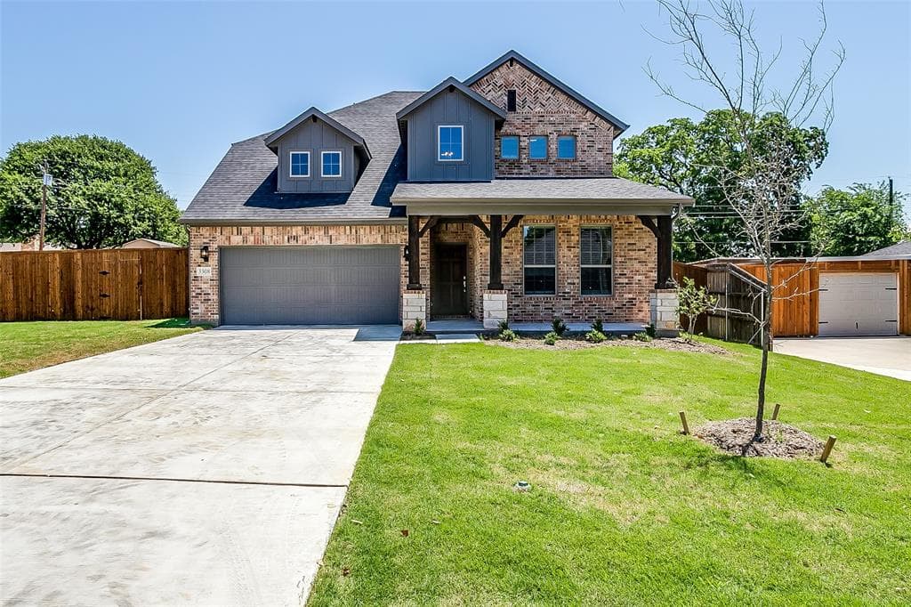 714 Olivia Ln