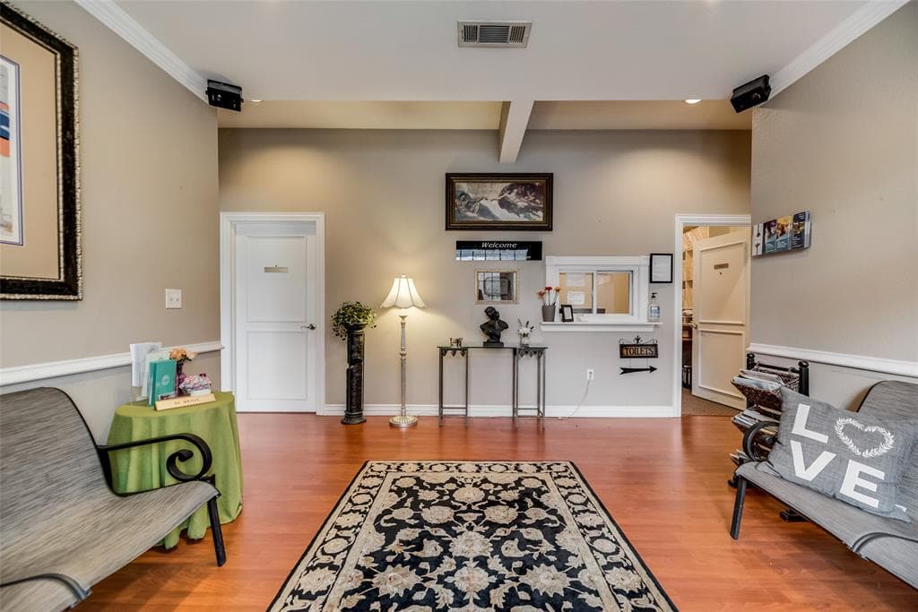 Gallery image 4